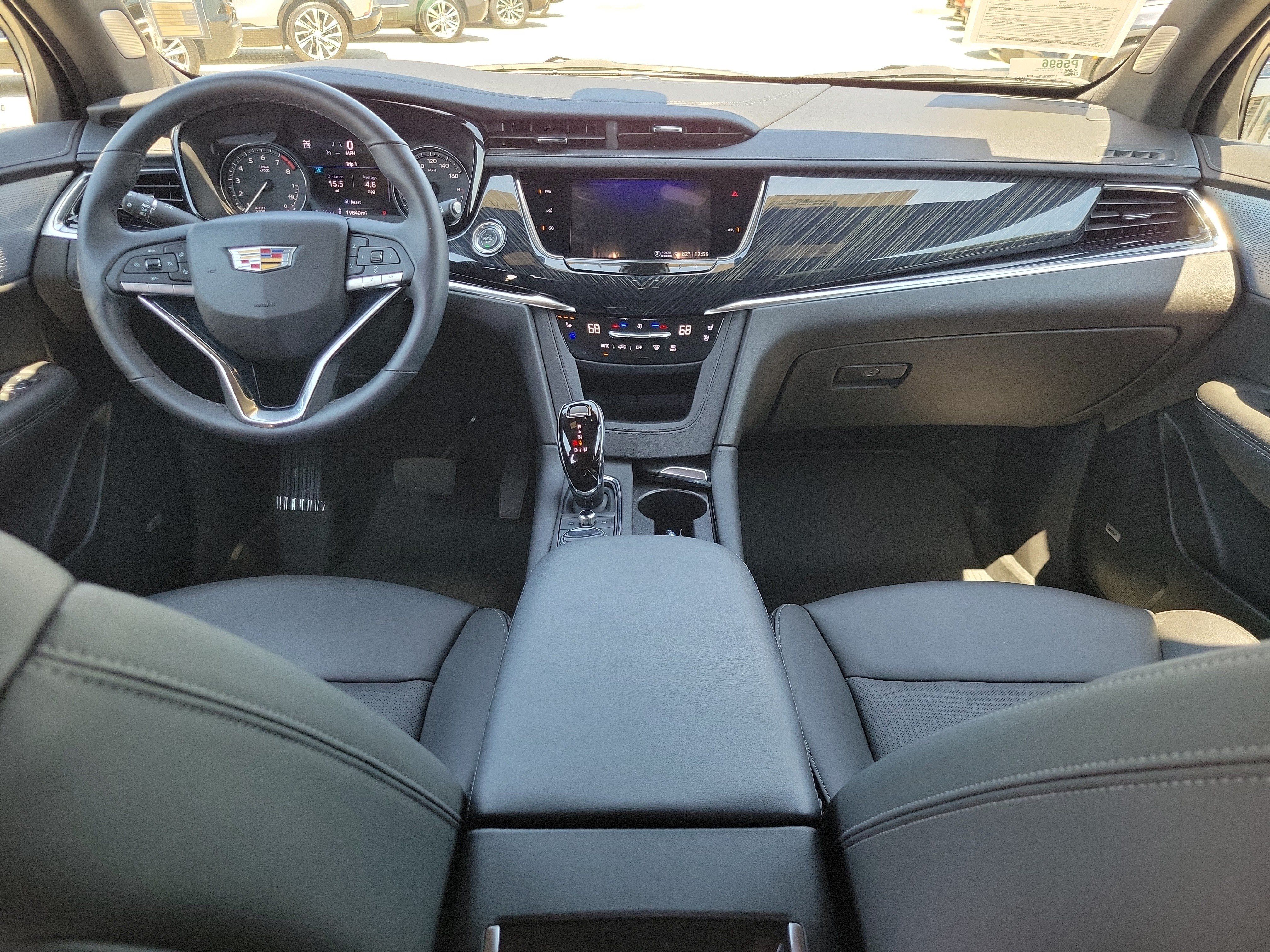 Certified 2024 Cadillac XT6 Premium Luxury w/ Technology Package AWD/4WD image 12