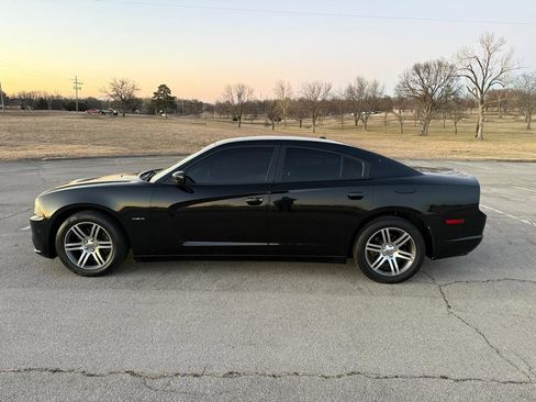 Used 2014 Dodge Charger R/T image 3