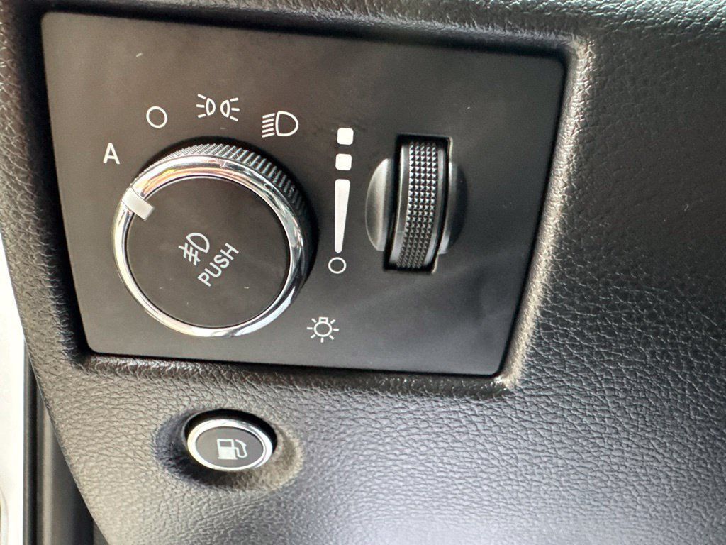 Used 2021 Jeep Grand Cherokee Limited X AWD/4WD image 14