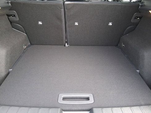 New 2026 Nissan Kicks SV image 6