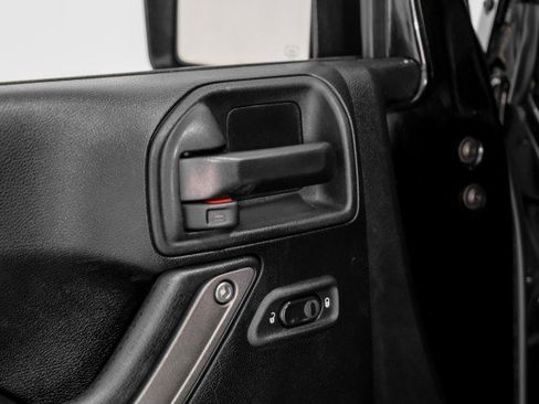 Used 2017 Jeep Wrangler Unlimited Sport w/ Quick Order Package 24S image 33