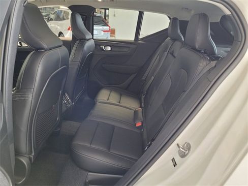 New 2026 Volvo XC40 B5 Core w/ Climate Package image 6