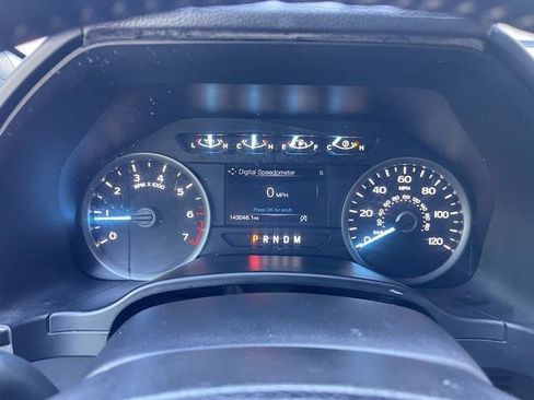 Used 2019 Ford F150 XLT w/ Equipment Group 302A Luxury AWD/4WD image 12
