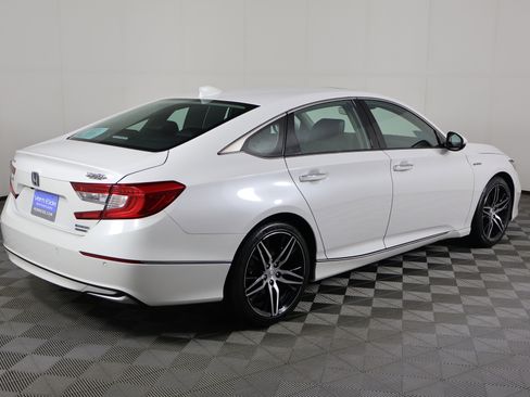 Certified 2022 Honda Accord Touring image 6