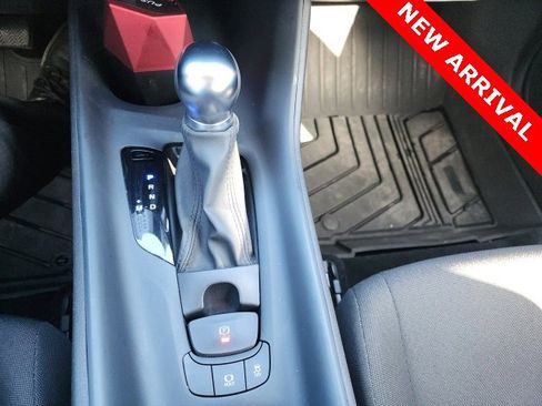 Used 2021 Toyota C-HR LE image 19