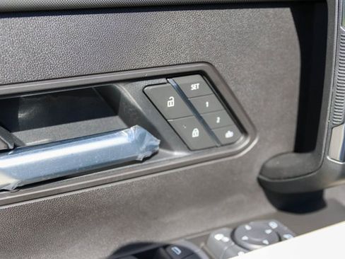 New 2026 GMC Hummer EV SUV image 15