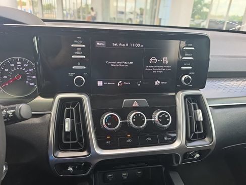 Used 2021 Kia Sorento LX FWD image 15
