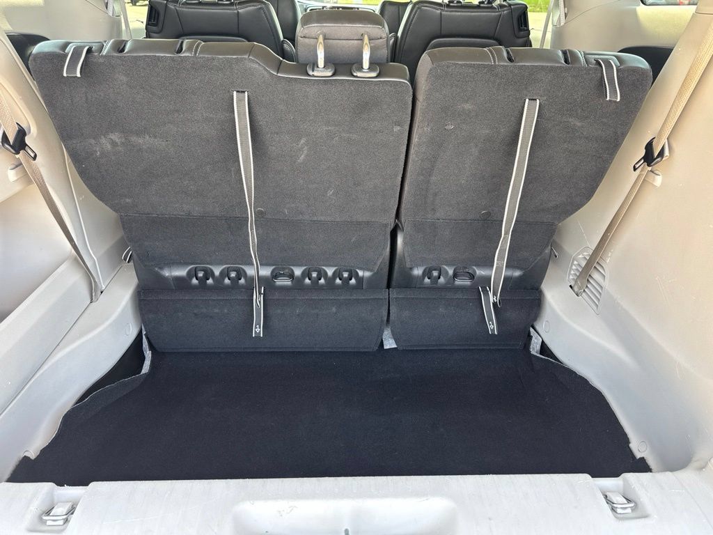 Certified 2024 Chrysler Pacifica Touring-L FWD image 33