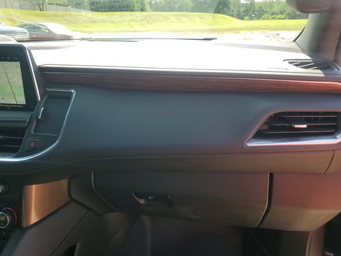 Used 2022 Chevrolet Tahoe High Country AWD/4WD image 35