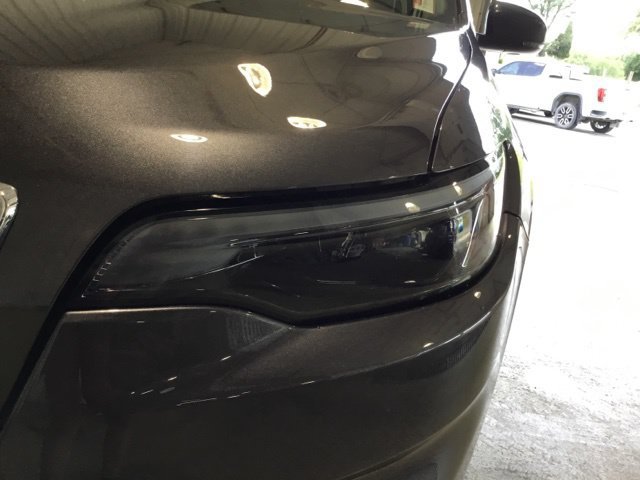 Used 2019 Jeep Cherokee Limited AWD/4WD image 7