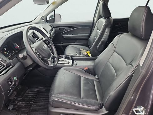 Certified 2019 Honda Pilot Touring image 36