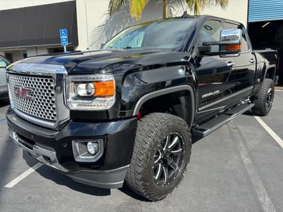 Used 2016 GMC Sierra 2500 Denali w/ Duramax Plus Package