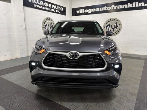 Used 2025 Toyota Highlander XLE image 5