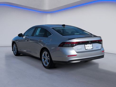 Used 2023 Honda Accord Sport image 3