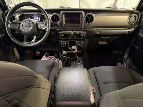 Used 2022 Jeep Gladiator Sport w/ Trailer Tow Package image 22