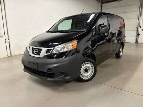 Used 2014 Nissan NV200 S w/ Cruise Control Package FWD image 1