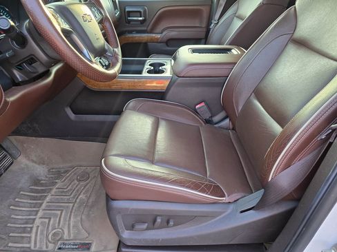 Used 2016 Chevrolet Silverado 3500 High Country w/ Duramax Plus Package image 12