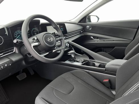 New 2025 Hyundai Elantra Blue image 22