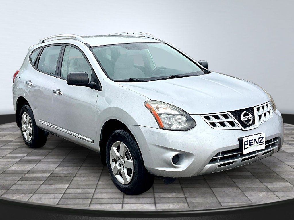 Used 2014 Nissan Rogue S w/ Convenience Package FWD image 3