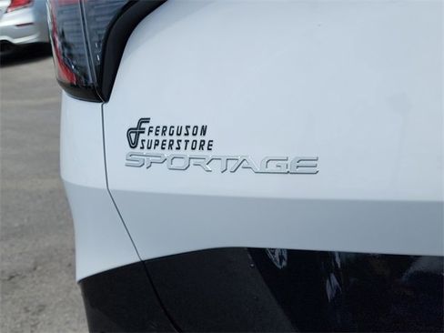 New 2026 Kia Sportage SX image 5