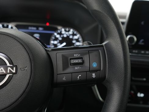 Used 2023 Nissan Rogue SV AWD/4WD image 27
