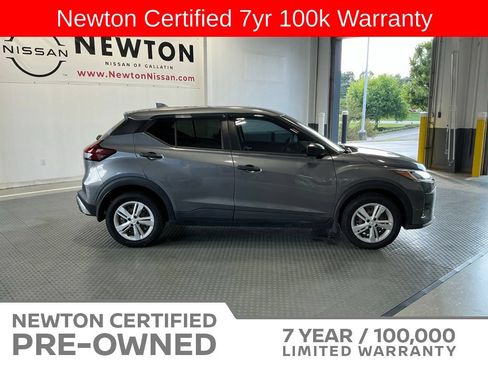 Used 2023 Nissan Kicks S FWD image 9