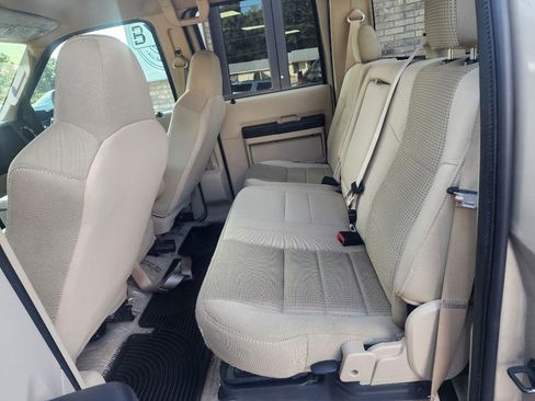 Used 2010 Ford F250 XLT image 10