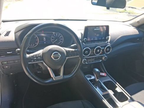 Used 2022 Nissan Sentra SV FWD image 14