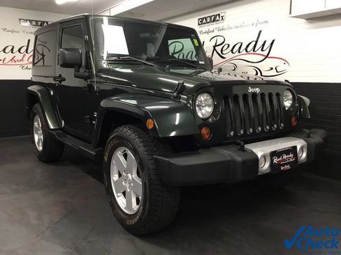 Used 2011 Jeep Wrangler Sahara w/ Dual Top Group AWD/4WD image 3