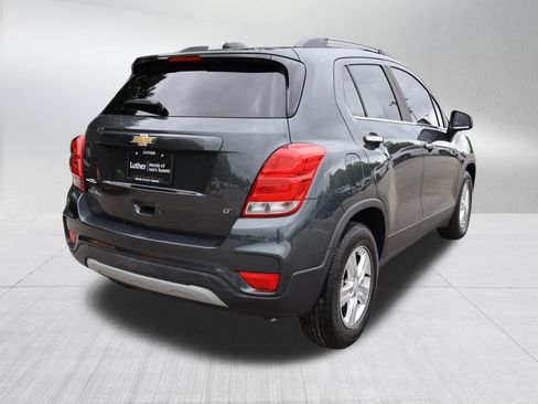 Used 2018 Chevrolet Trax LT w/ LT Convenience Package FWD image 7