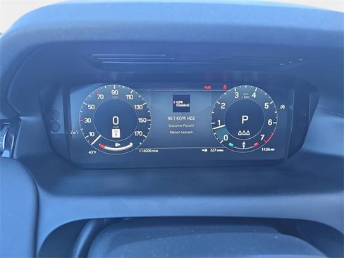 Used 2025 Land Rover Discovery Sport S image 22