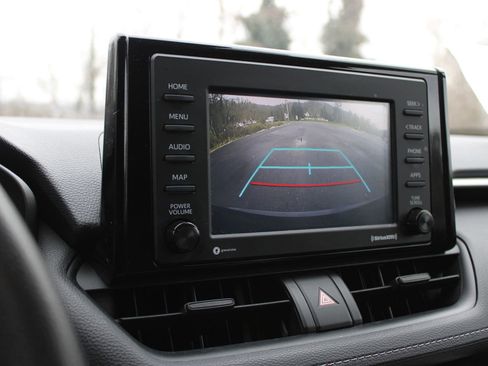 Used 2021 Toyota RAV4 XLE w/ Convenience Package image 29