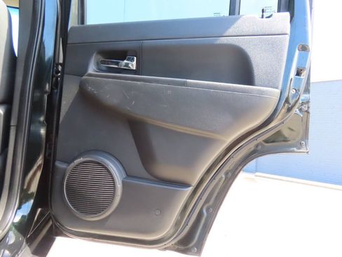 Used 2012 Jeep Liberty Sport AWD/4WD image 35