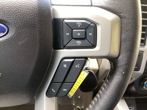 Used 2019 Ford F250 Lariat w/ Lariat Value Package AWD/4WD image 53