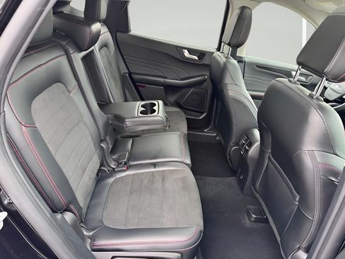 Used 2022 Ford Escape SEL w/ SEL Stealth AWD Package image 32