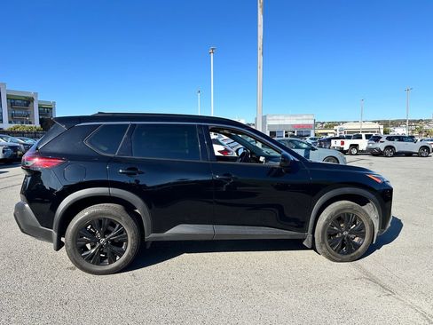 Used 2023 Nissan Rogue SV w/ SV Premium B Package FWD image 8