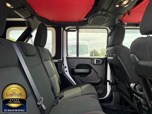 Used 2021 Jeep Wrangler Unlimited Rubicon AWD/4WD image 14