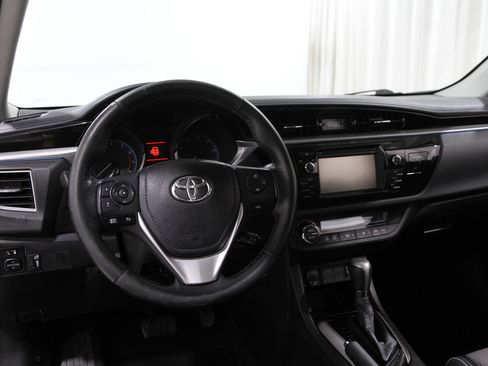 Used 2016 Toyota Corolla LE image 6