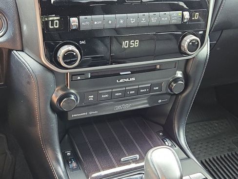 Used 2023 Lexus GX 460 Premium image 26