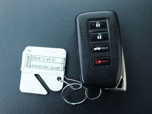 Used 2014 Lexus ES 350 w/ Ultra Luxury Package image 30