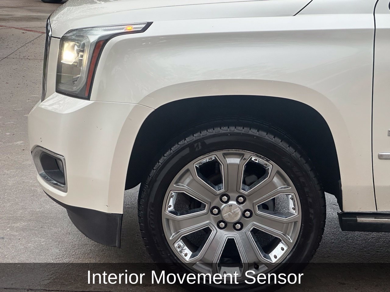 Used 2015 GMC Yukon Denali w/ Premium Package RWD image 25