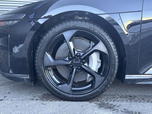 Used 2025 Lucid Air Touring image 11