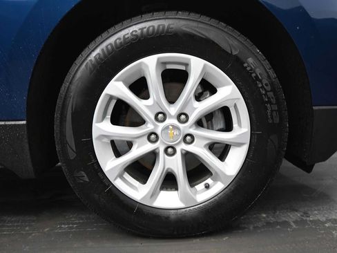 Used 2019 Chevrolet Equinox LT w/ Sun & Navigation Package AWD/4WD image 10