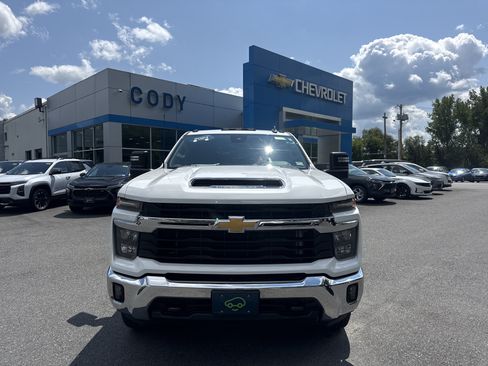 Certified 2024 Chevrolet Silverado 2500 LT AWD/4WD image 1