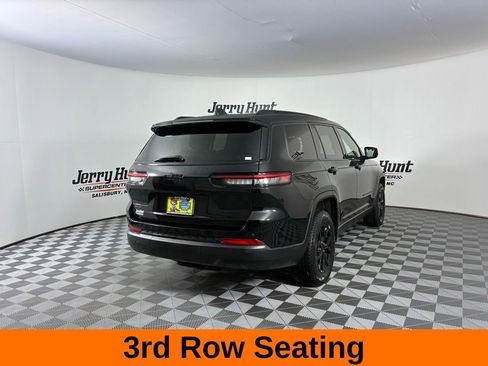 Used 2024 Jeep Grand Cherokee L Altitude image 7