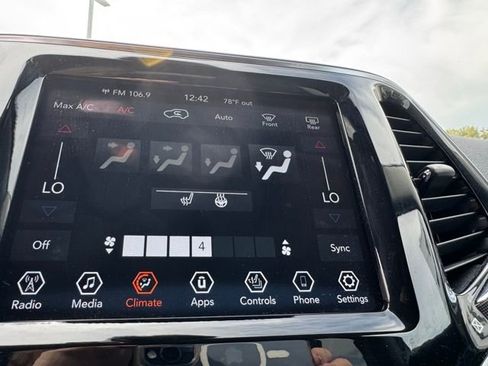 Used 2022 Jeep Cherokee Limited w/ Mopar Interior Package image 31