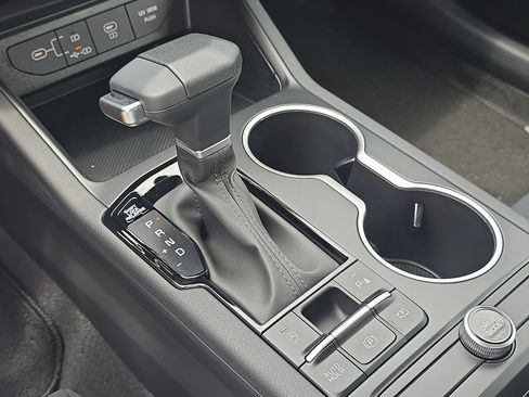 New 2026 Kia K5 LXS FWD image 25