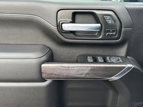 Used 2022 Chevrolet Silverado 2500 LTZ w/ Safety Package image 11