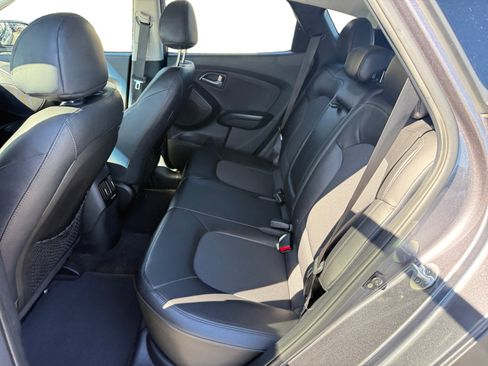 Used 2014 Hyundai Tucson SE FWD image 16