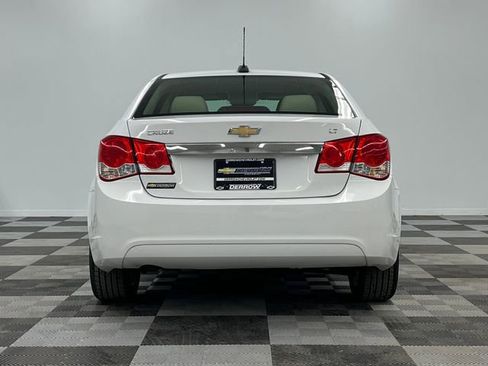 Used 2016 Chevrolet Cruze LT image 9